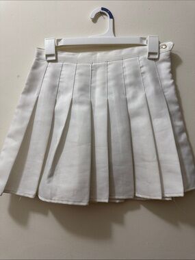 Women's White Pleated Circle Skirt